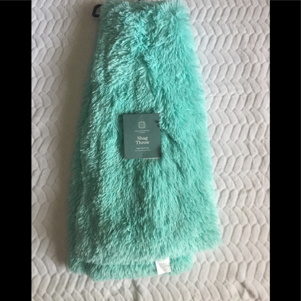 Shag Throw